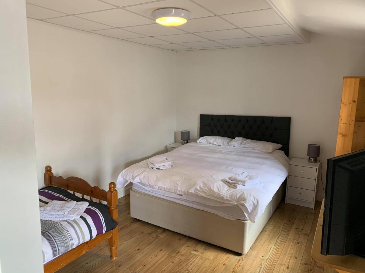 Hotel The Carisbrooke Forres Esterno foto